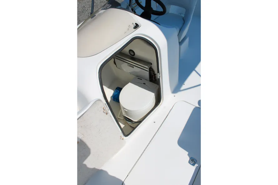 2012-hurricane-sundeck-sport-232-ob-power-10250120-20260713064531179-1.jpg