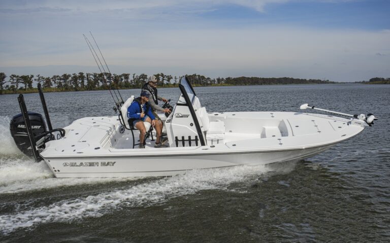 Blazer Bay 2550 running in Lowcountry water - Cape Romain Marine, McClellanville SC