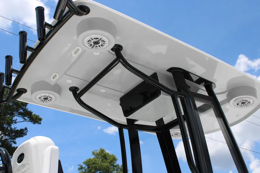 2027-blazer-bay-makaira-2800-power-10235361-20260629134443254-1.jpg